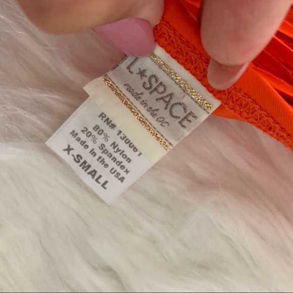 l*space Audrey Straight Fringe Bikini Top … - Picture 2 of 8